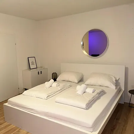 Near Downtown Apartment *